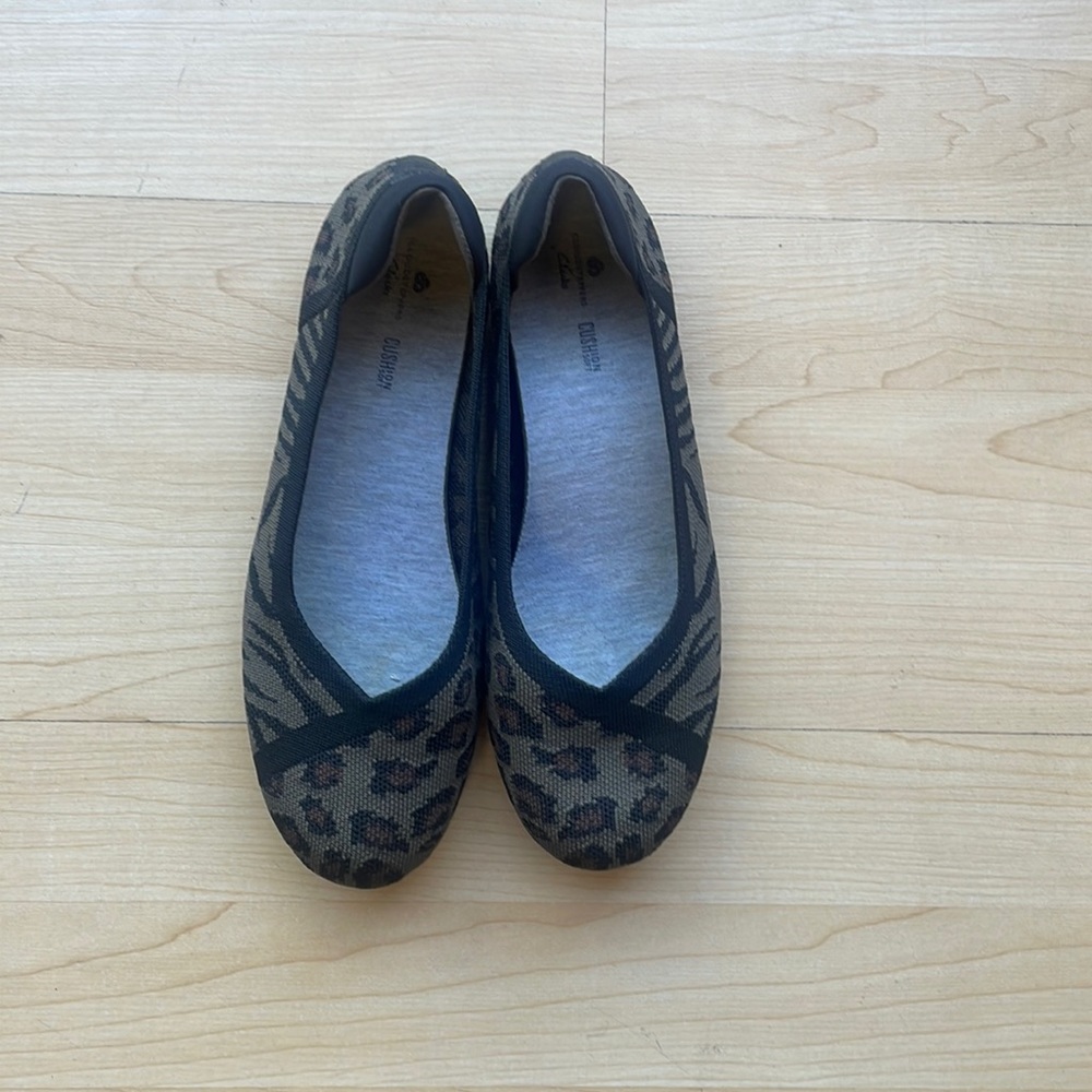 Clarks - Womens Flat - image 1